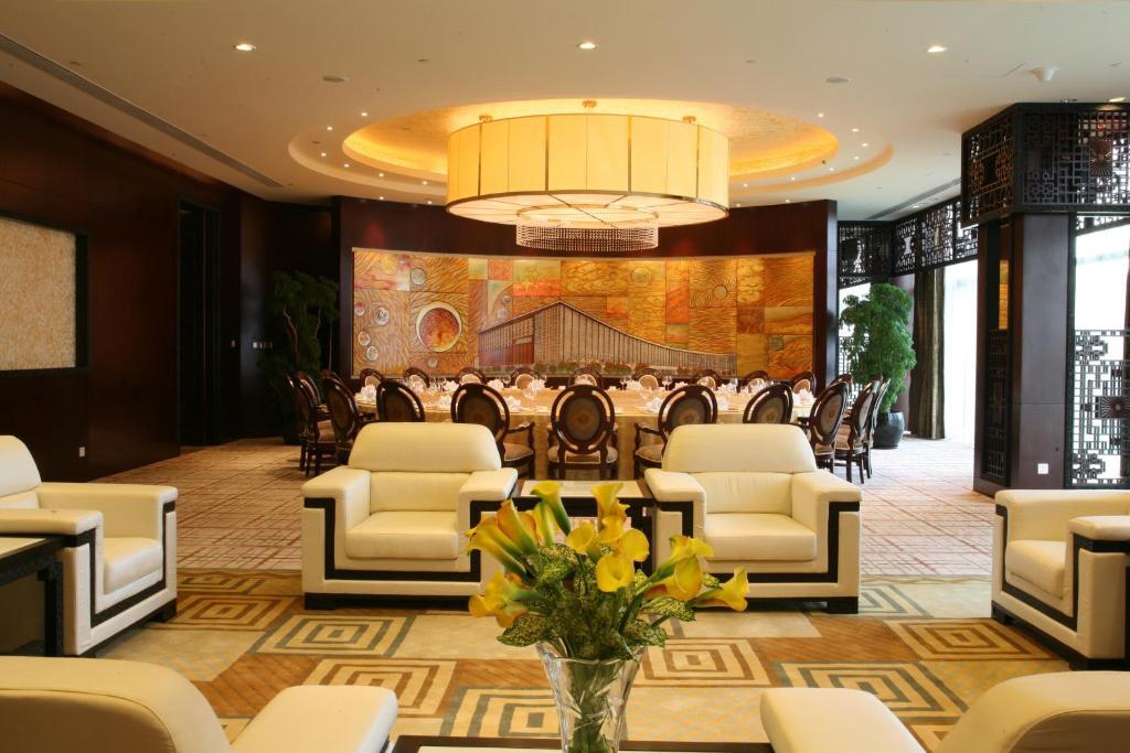 فندق بكينفي  فندق ومركز مؤتمرات تشينا ناشيونال المطعم الصورة